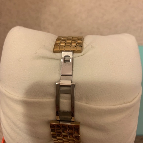 Kate Spade Watch - Picture 3 of 4